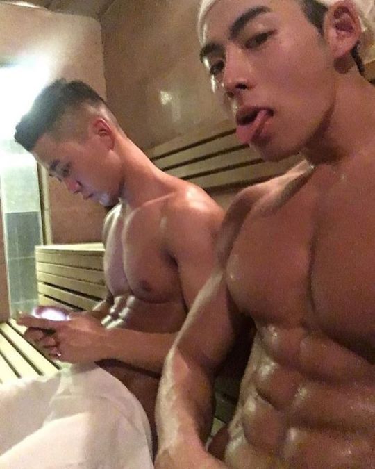 Gay4Gayporn2018's tweet photo. https://t.co/TJMZjXDBQg