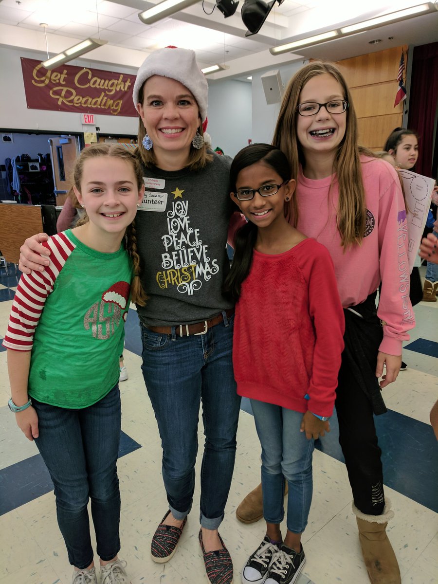 ISMS54's tweet photo. Team 5-4 Families are the best!!!! @IndianSpringsMS #EagleNation https://t.co/ppR998GFoW