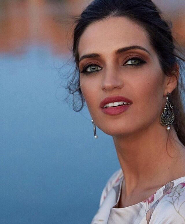 Sara Carbonero por <a href="/bernardodoral/">Bernardo Doral</a> para @AgathaParisESP 📸✨