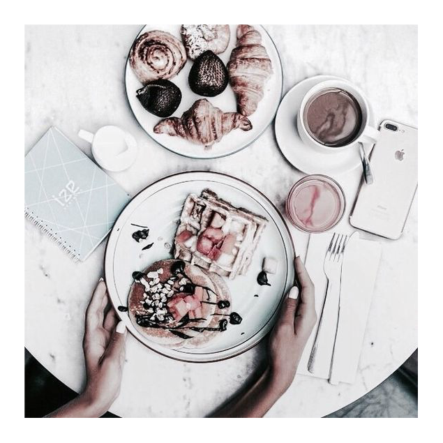 aftertanco's tweet photo. There's nothing a stack of pancakes can't solve. #foodporn #ourstomachsneed https://t.co/eLfGu1robS