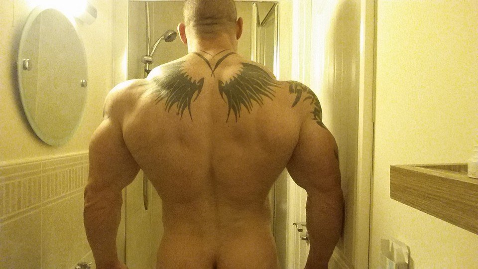 pacocutler's tweet photo. #massive #bodybuilder #thick #beefbody #musclehunks #musclemen #CharlieBarrett #bearmen #tattoo https://t.co/PeymRsgd3k