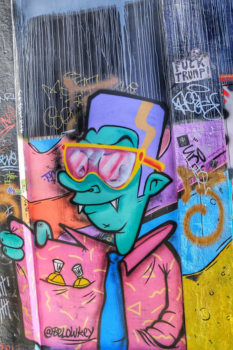 TokidokiNomad's tweet photo. #belowkey #graffiti #streetart #wynwood #miami @GraffSpotting @graffiti_noxx @graffincDOTcom @GraffitiCaba @Graffiti76131 @Graffcatz @GraffitiArtMag @PengeStreetArt @StreetArt360 @IRUstreetiam @manurban_art @JuxtapozMag @GoogleStreetArt #art #street @resalis @Janalinesworld https://t.co/MTnPUAA8sR