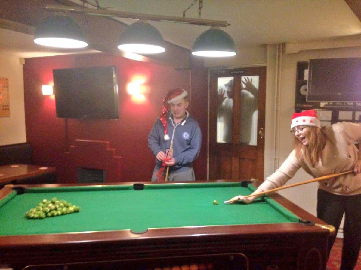 thejollybrewer's tweet photo. Day 14: Sprout Pool #christmaspubolympics 
#JBAdventCalendar #nochocolate https://t.co/F5mJz3btw2