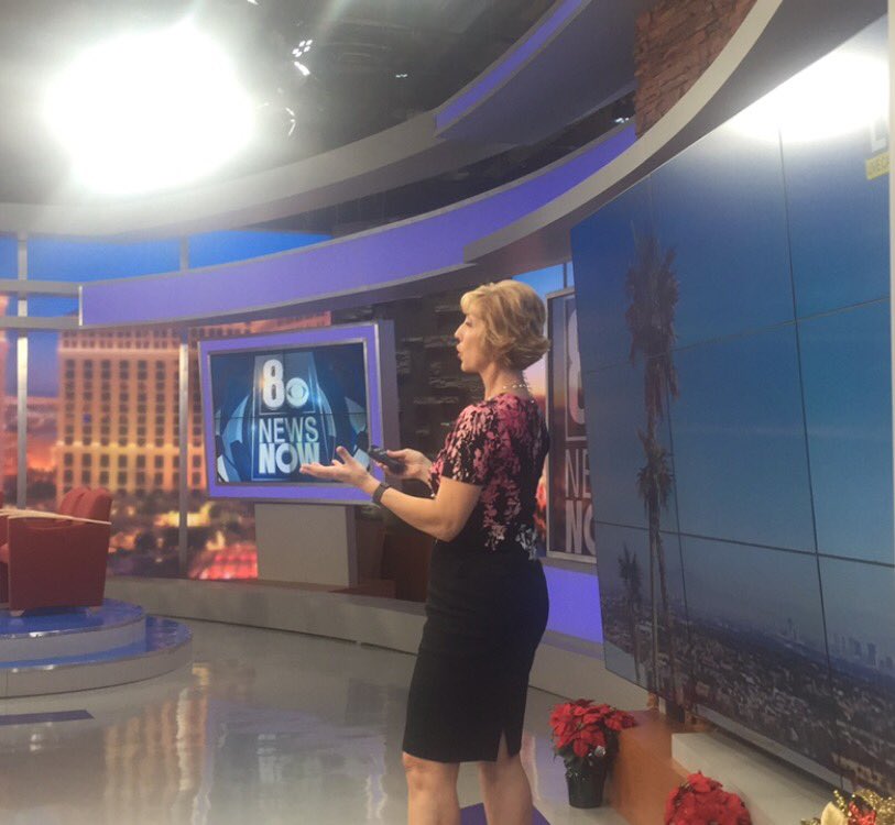 SallyjTV's tweet photo. Hanging out with the morning weather queen @sherryswensk! 👑#changesontheway 🌬🌤 https://t.co/m1lVj6v5zn