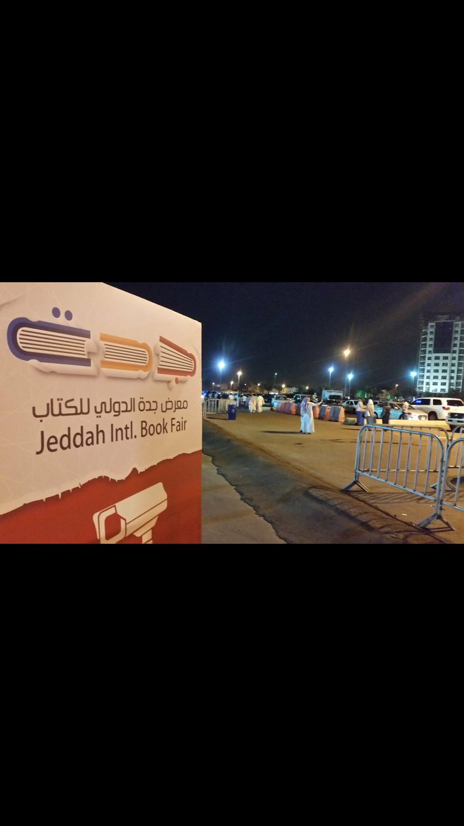 SunsetHD's tweet photo. #هذا_قراري_في_معرض_جده_للكتاب
هذا المكان هذا التنظيم هذه العقول
وهؤلاء الموجودين المتلهفين لحرارة
لقاء الحروف بالكلمات العذبة
يمثلونني جميعا https://t.co/Y2zsB0VSCk