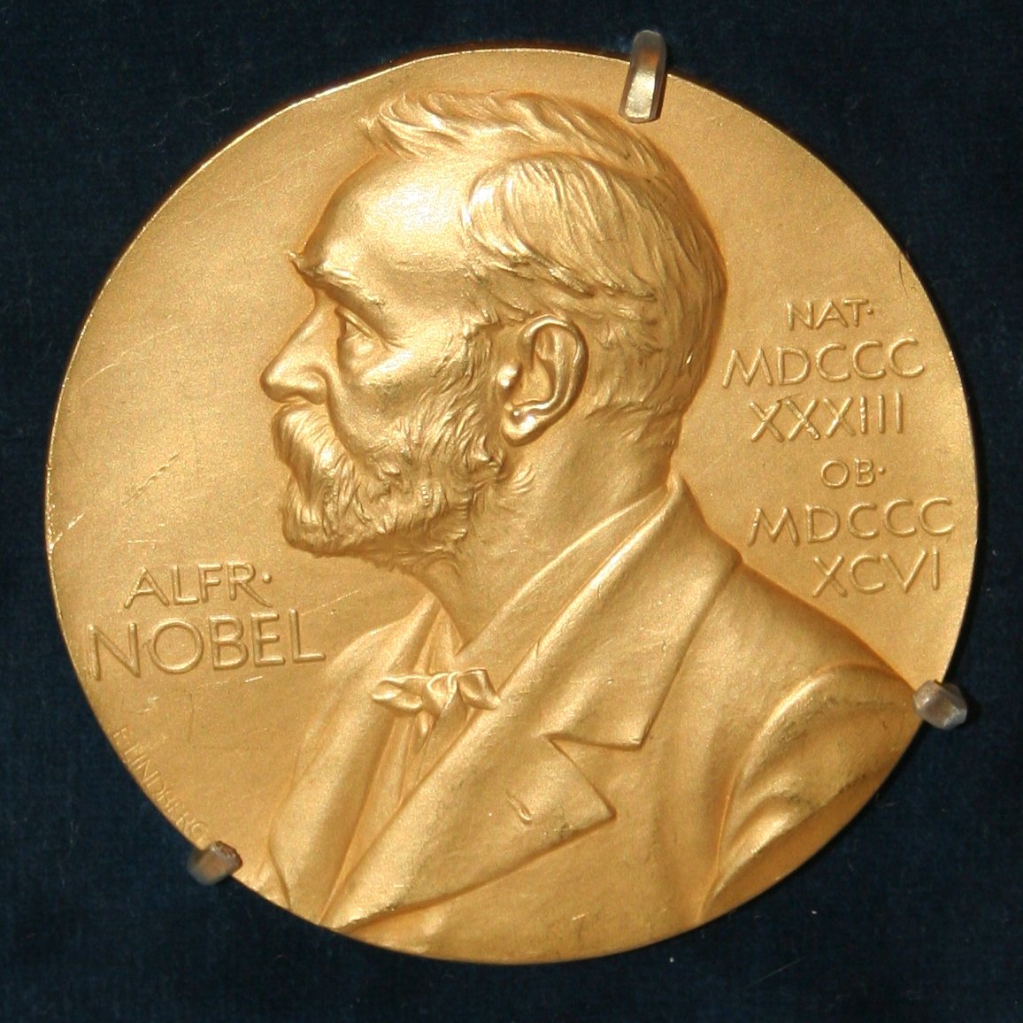 FrenchlyDoesIt's tweet photo. 15 recipients of the Nobel Prize in Literature are French, the most out of any country! #frenchfactfriday https://t.co/8Qw3DK1eIx