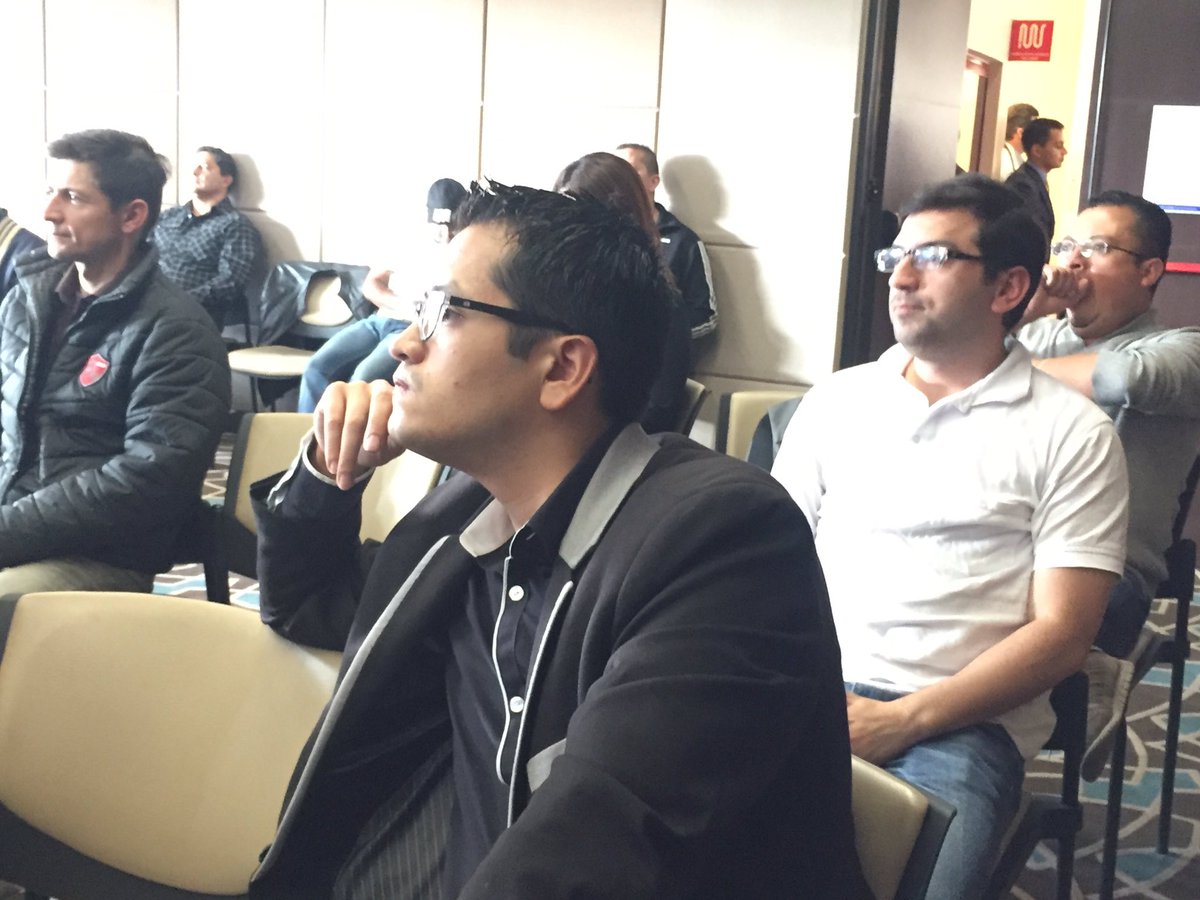 AppsCocentral2's tweet photo. #bootcamp con @controlderuta1 #AppsCoenBogotá @PCIS_UNIMINUTO @AppsCo @CloudBasedTic https://t.co/PKYvDa16ur