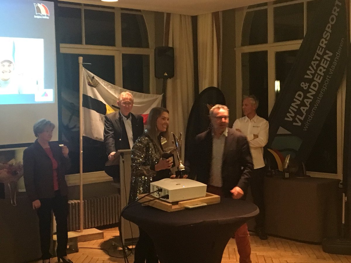 Nuit du Yachting au Château de Namur : Evi Van Acker et Jonas Gerckens à l’honneur !  #sailing   <a href="/evivanacker/">Evi Van Acker</a> <a href="/Delphinesimon/">Delphine Simon</a>  <a href="/teambelgium/">Team Belgium</a>