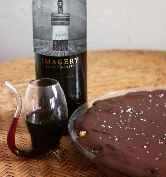 perfect pairing for friends and family to fall in love with while visiting for the holidays-#port and a chocolate tart! Perfection found here: shopimagerywinery.vintegrate.com/NV-IM-PORT-SOC…