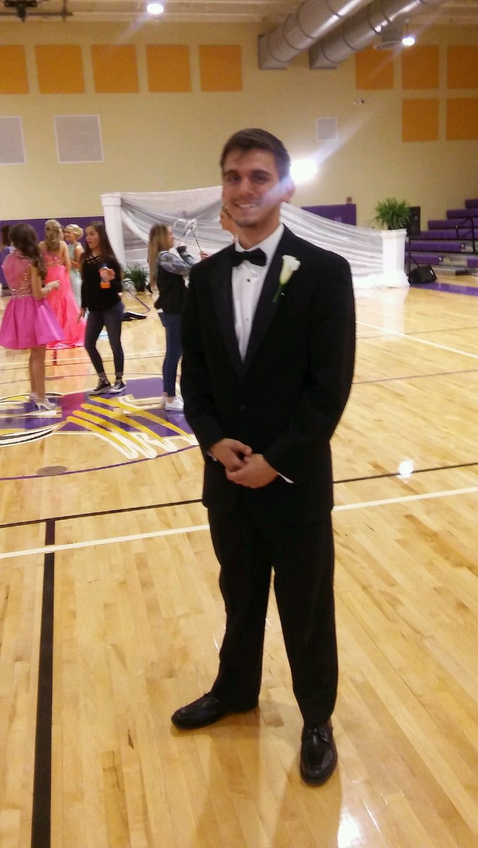Brooksann1981's tweet photo. My lol man at homecoming I'm so proud of him https://t.co/6kZmiPbym0
