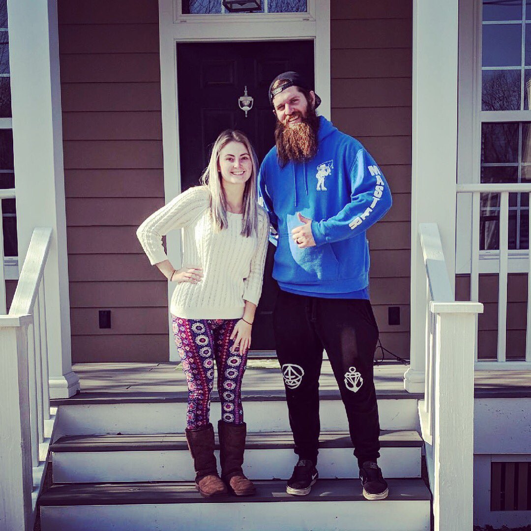 MovingNashville's tweet photo. Thank you Kally for choosing #mastermovers #gettingitdone #nashville #movingday #wearethemasters #nodamages #movingtonashville #beastmode #savage https://t.co/l9eNGoKFrr