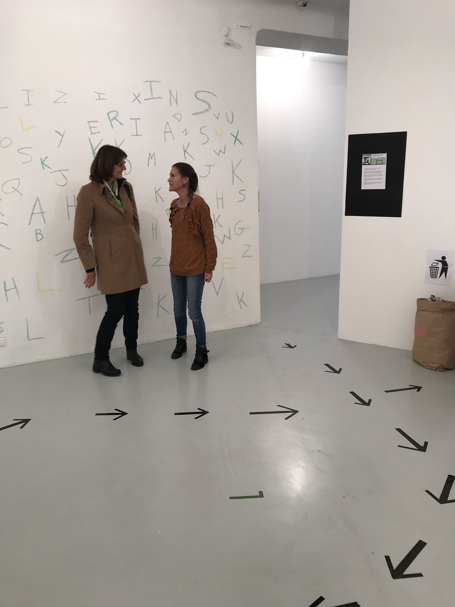JR_Arts_06's tweet photo. #ruedudepart @art_concret /Toutes les lumières sur l’exposition des créations d’élèves intégrant des œuvres de la collection #Honegger et un escape game conçu par la 4ème du collège St-Hilaire nbrx parents..A 👀 absolument jusqu’au 7 janvier !!!! https://t.co/F6SUgKuUMl