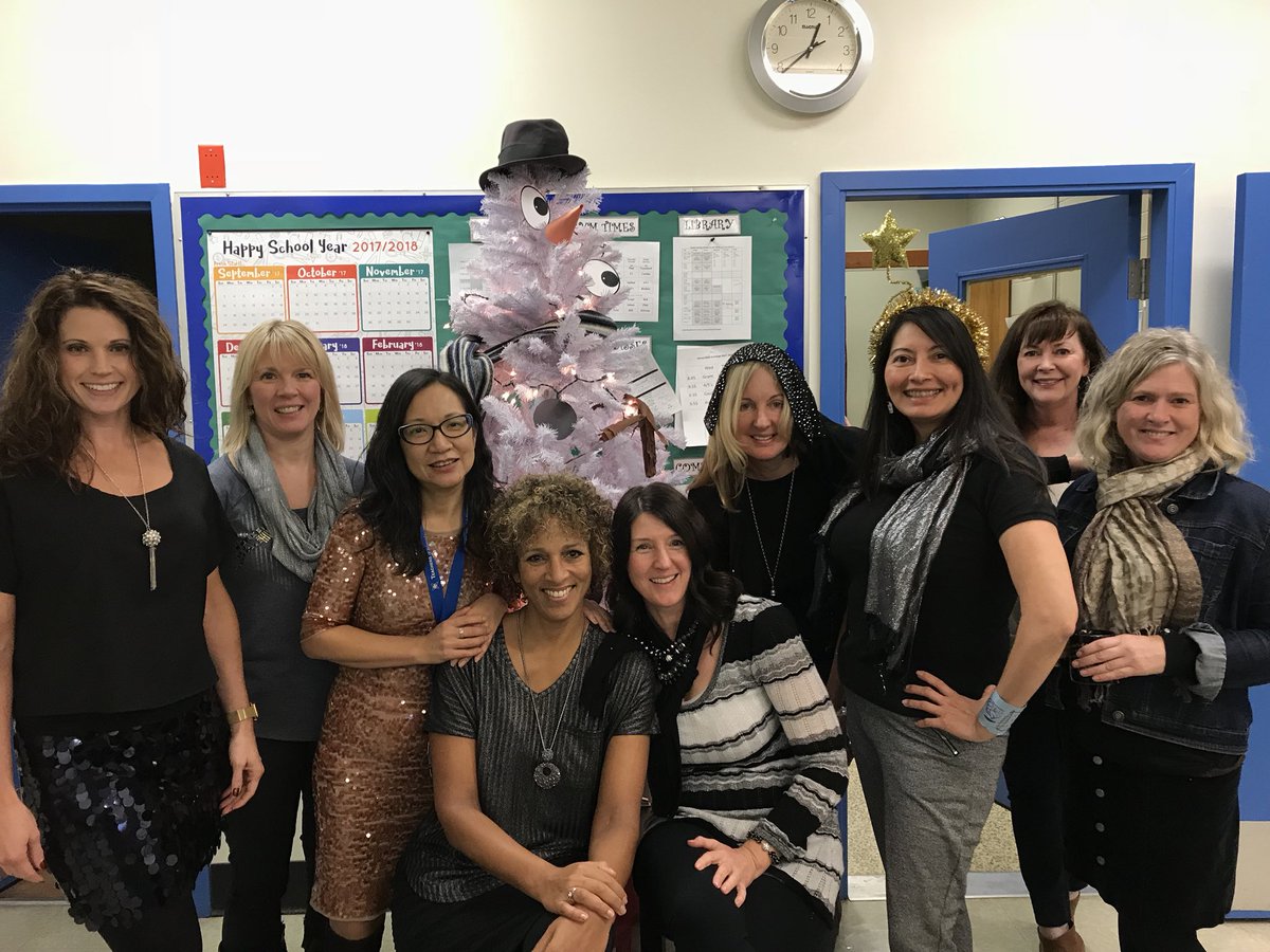 Flashy, Festive Friday <a href="/Torquayschool/">Torquay School</a> #sd61learn