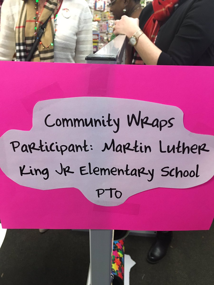 MLKSchoolProv's tweet photo. Come and stop by Henry Bear's Park and support MLK and our community!! 🐻  #mlkschool  #pvdschools https://t.co/Db4UH7664u