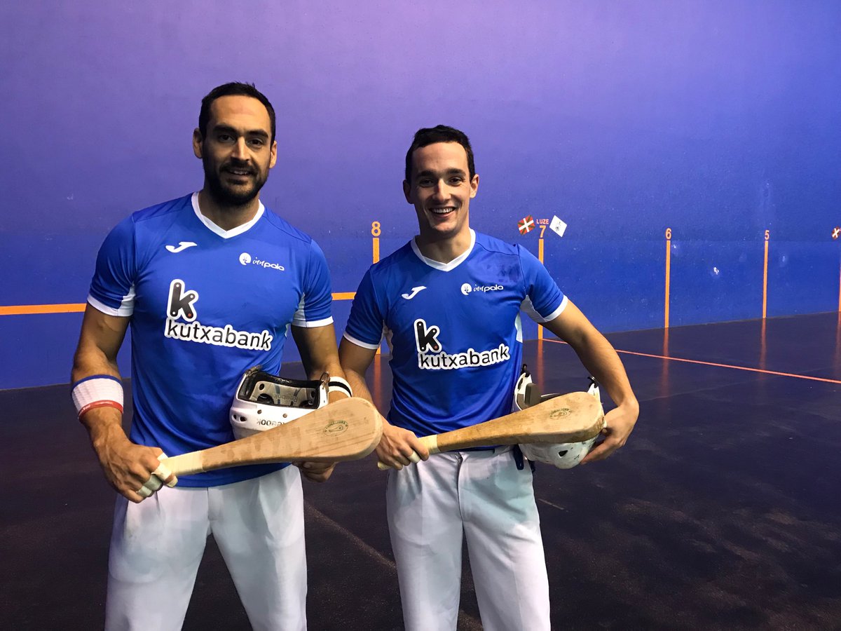 Fusto-Urrutia y Zubiri-Ibai Perez ganadores en la octava jornada de la liga Kutxabank.
Fusto-Urrutia 3
Gaubeka-Gordon 2
Zubiri-Ibai Perez 3
Landeta-Brefel 0
#pelotavasca