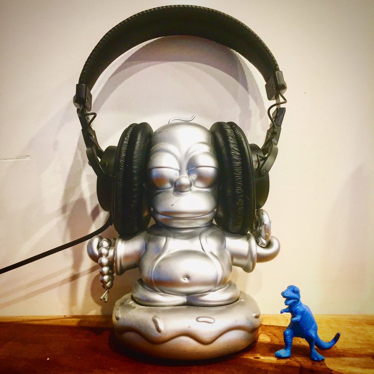 AngelCityZen's tweet image. 3 new talks posted on our media page by brad warner, emily eslami, &amp;amp; dave cuomo (aczc.org/media) &amp;amp; erik andersen speaks tomorrow!