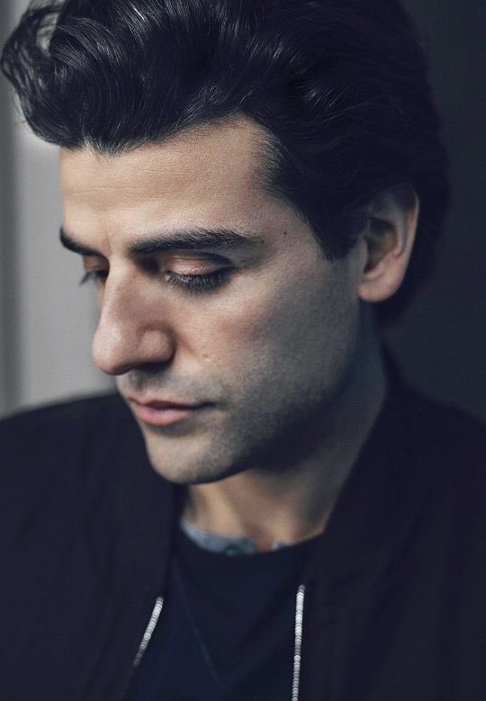 CUM4SEB's tweet photo. a broody hoe am i right https://t.co/AJNCbHrZWS