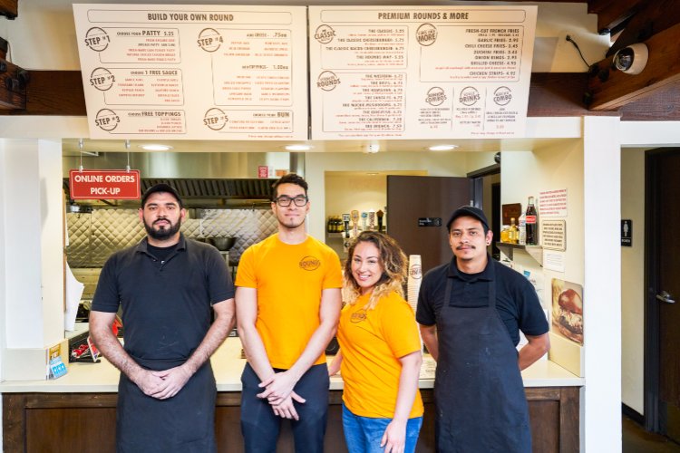 We're making spirits bright. #LAFoodie #626eats #Burgers #Fries