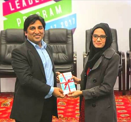 iamahmadfuad's tweet photo. #YLP2017 at full swing. Moderating a #paneldiscussion of seasoned #professionals is always a matter of pleasure and of great honor. All of them, the #panelists, the #speakers, the #organizers, the #hosts, and the #CareerBuzz Team, everyone deserves a big round of applause. :) https://t.co/elzH4xQCVr