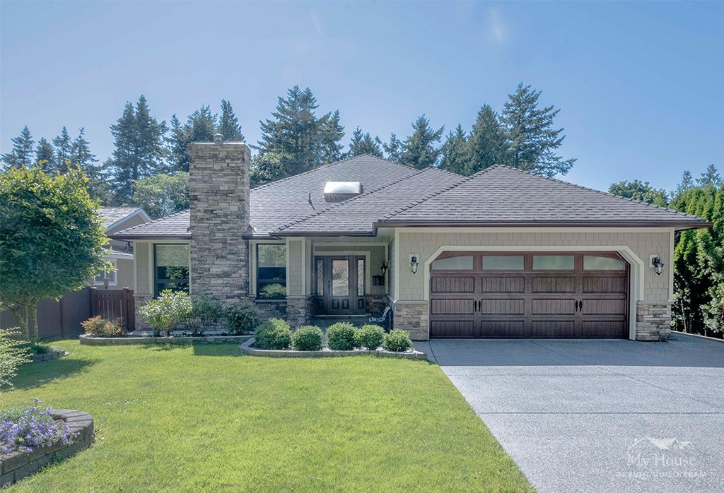 MyHouseDB's tweet photo. These homeowners upped their curb appeal with the help from our Home Improvements Team using durable and budget friendly materials 👌
#exterior #exteriorrenovation #exteriorupdate #curbappeal #frontofhouse #frontyard #driveway #landscaping #fortlangley #mhdbt https://t.co/WSxVdaOJHY