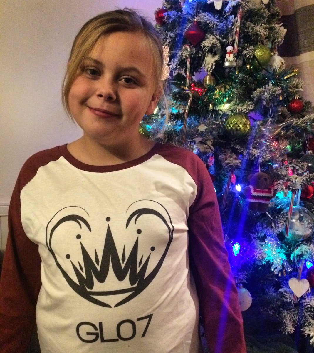gl07clothing's tweet photo. Here is the star herself, Grace!!! Wishing you all a Happy Christmas and thank you for supporting #gl07 so far and helping raise money for her charities, check out https://t.co/8x43nQltkP to find out more about who we are raising money for. #skatergirl #skateboard #longboard https://t.co/dHcQAAlDdO