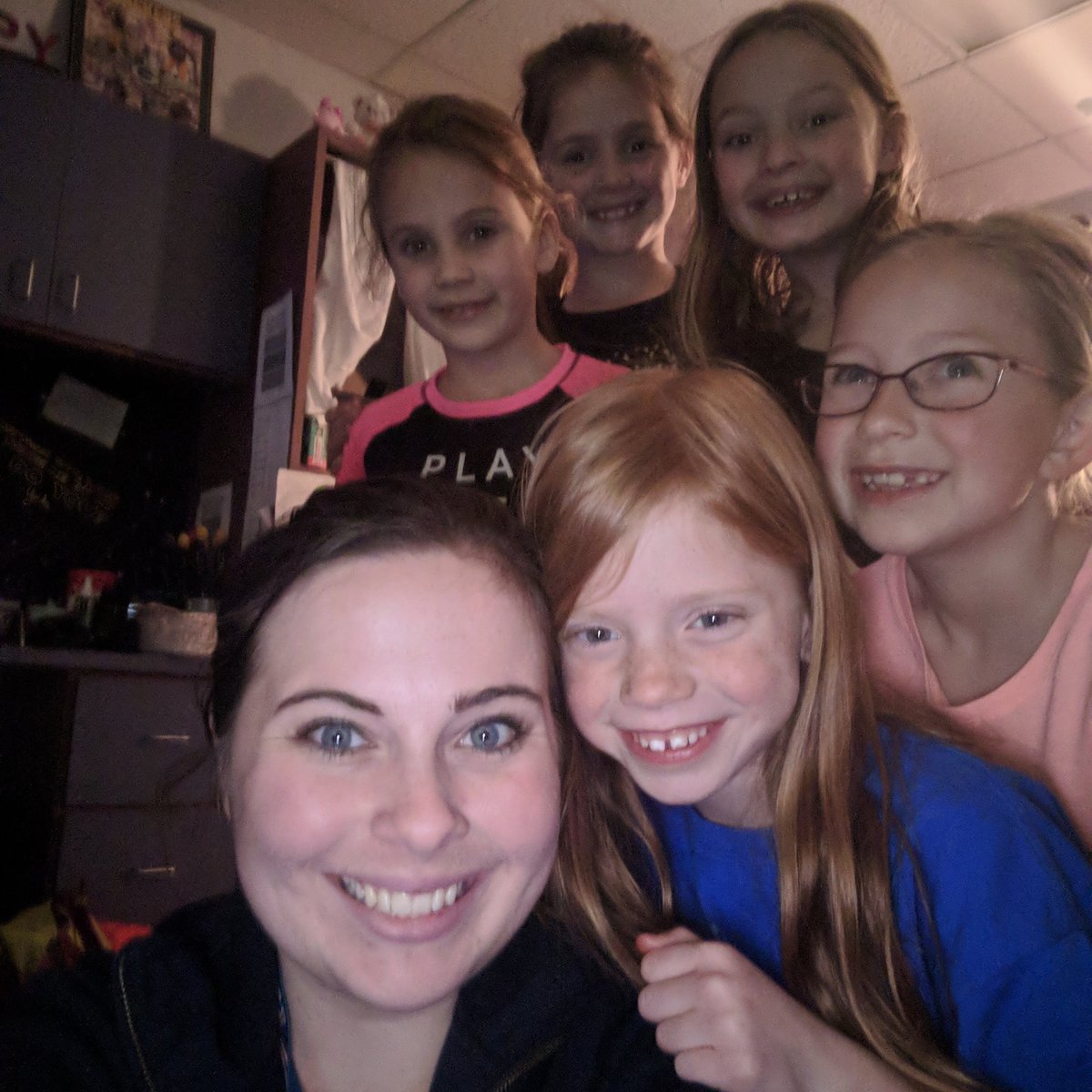 MrsWrightMusic's tweet photo. PTA Auction party with these cuties! ❤️ #shepardID @ShepardElem https://t.co/Bn5rEpiXh0