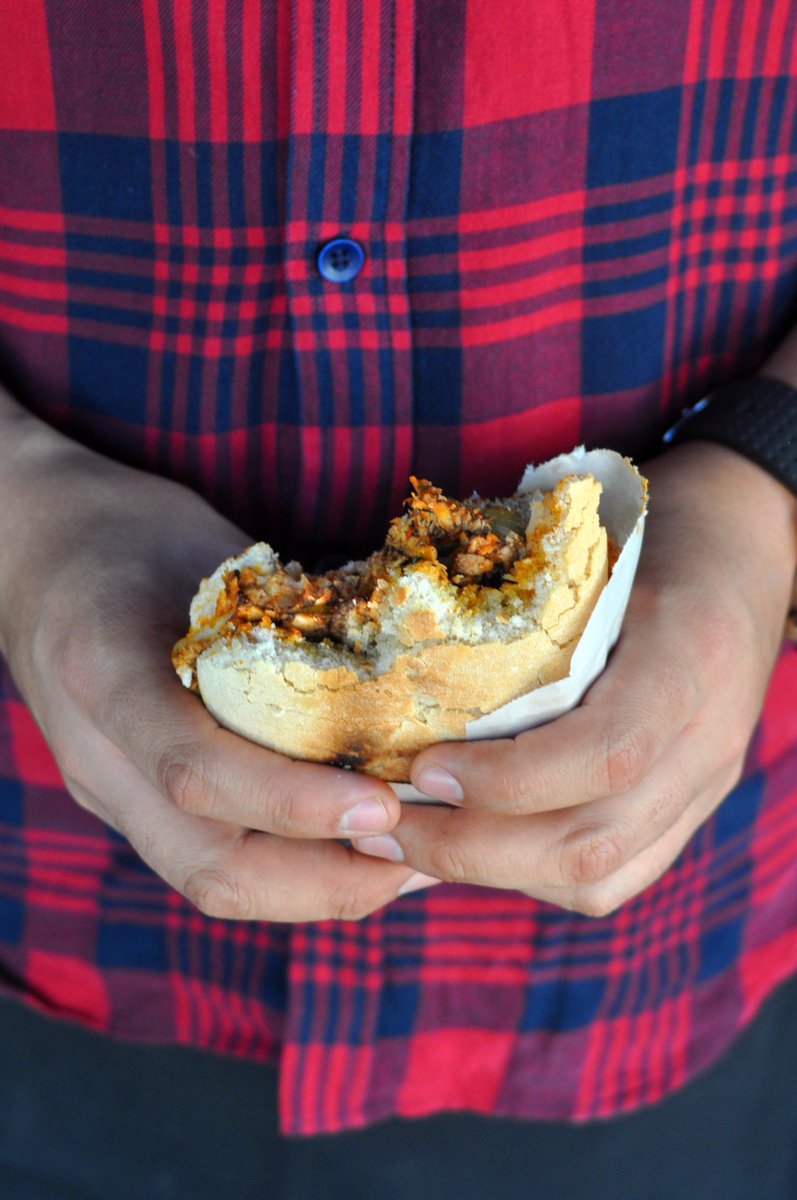 no hay hipérbole: es la última vez que estas tortas de bacalao existirán.

veñ.