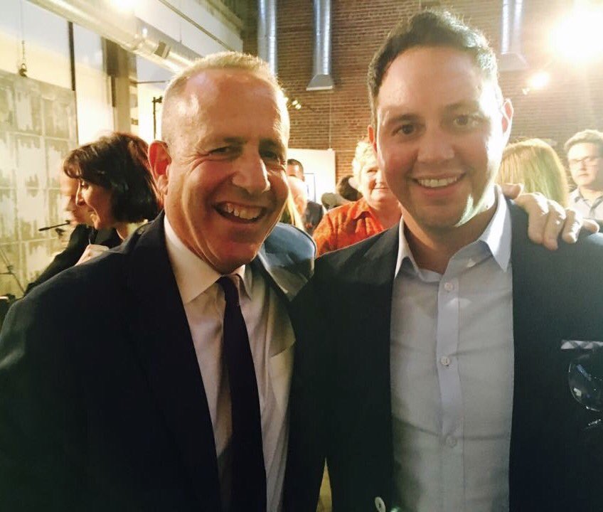 BrookTaylorEV's tweet image. Thank you to Sacramento @Mayor_Steinberg for appointing me to the Mayor&apos;s Tech Council. It&apos;s an honor to give back to my community and represent @MercedesBenz as we help lead Sacramento into the future. #UrbanTechHub cityofsacramento.org/Mayor-Council/…