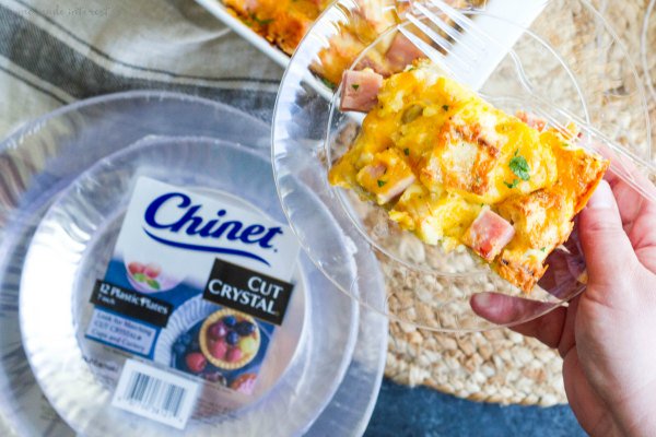 hmiblog's tweet photo. This HAM &amp; CHEESE ENGLISH MUFFIN BREAKFAST CASSEROLE is the perfect thing to make for brunch! #ad #MyChinetParty @MyChinet
RECIPE: https://t.co/G8mU3m3HLX https://t.co/nt156D0ogC