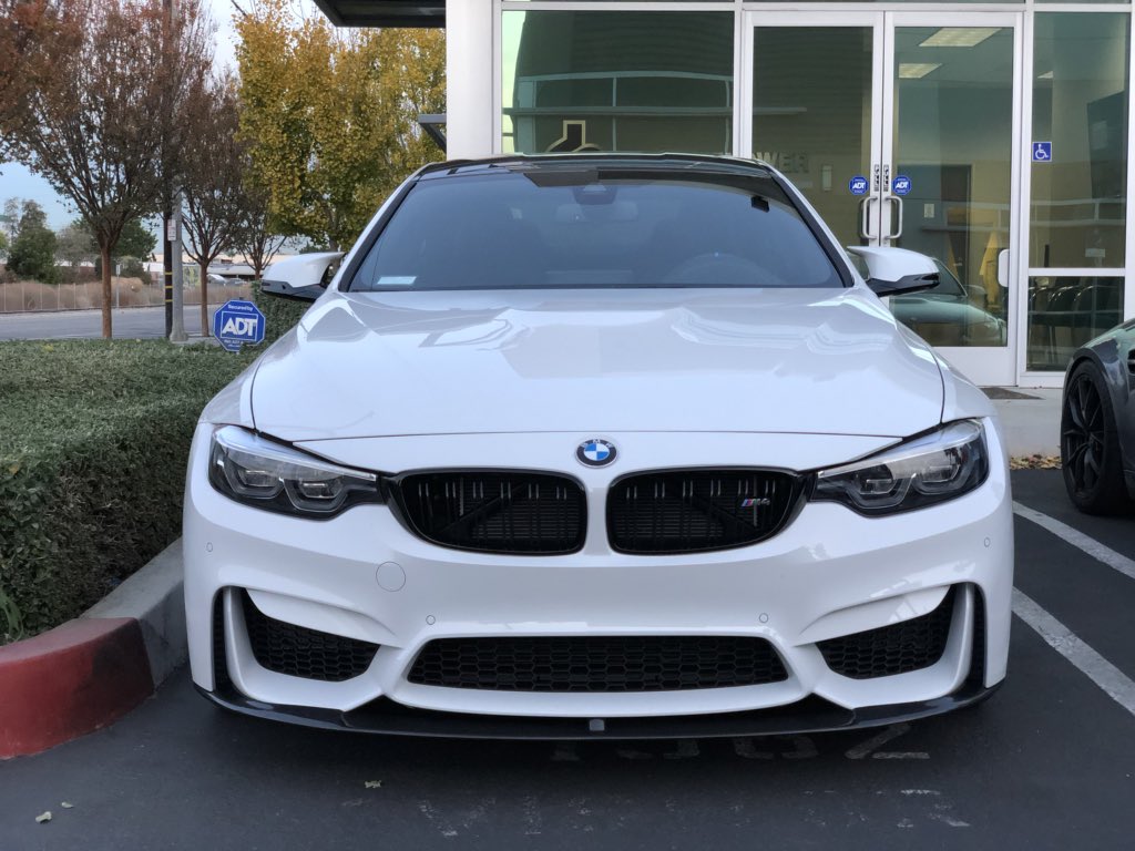 kechang's tweet photo. @BMWUSA White of course https://t.co/wVrn2kPvYS