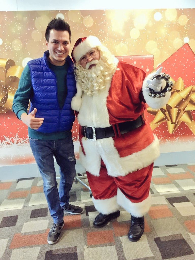 HiramViIIanueva's tweet photo. When You Stop Believing In Santa, You Get Underwear. So DON'T STOP BELIEVING! 🎅
Este consejo les doy porque su amigo Hiram Villanueva® Soy @AvonMexico #OrgulloAvon https://t.co/Xas1pFAV5D