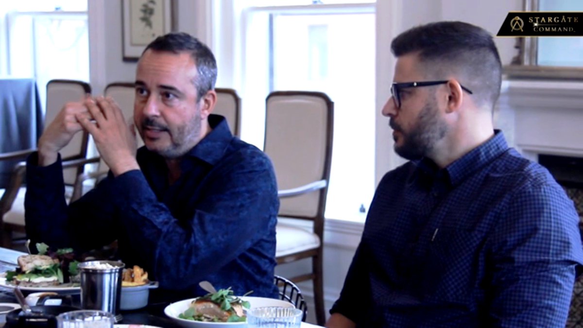 atlantistvru's tweet photo. A #sneakpeek of an #interview of #KieranDickson(@Dickson_Kieran) / @StargateCommand and #GateWorld's #DavidRead with #Stargate #JoeMallozzi(@BaronDestructo) & @IvonBartok about good old days!
https://t.co/CdVFPsdacV
#JosephMallozzi #BaronDestructo #StargateCommand #DialingHome https://t.co/6MMBpV1iCn
