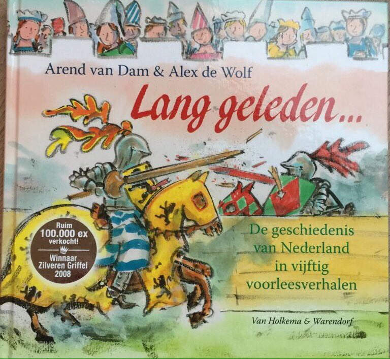 Morgenavond vanaf 17 uur tijdens #lichtjeswandeling van onze #kerstopenstelling kunt u nog een keer genieten van karakters uit de nieuwe musical van <a href="/VanHoorne/">Van Hoorne</a>