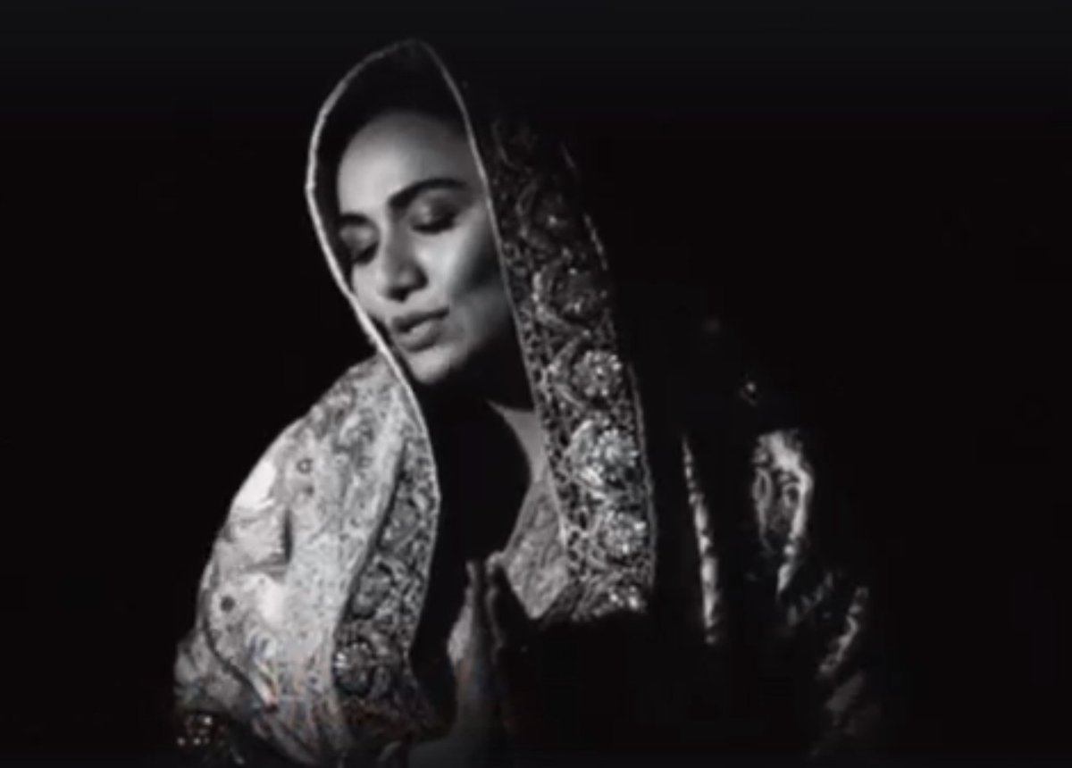 SikhNet's tweet photo. Manika #Kaur has such deep #wisdom and sincere feeling anyone can relate to:
#HeartOpening #HumanExperience #Pain #ReBirth #SameForEveryone #Love
https://t.co/vOHYYY0z8S https://t.co/K6q4aBFN1C