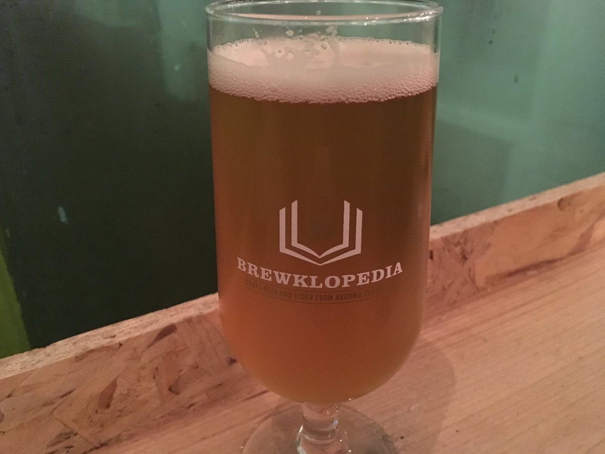 JournoBecky's tweet image. Loving the @frameworkbrews Jackpin at @TapInTheSquare with @WalshyPictures