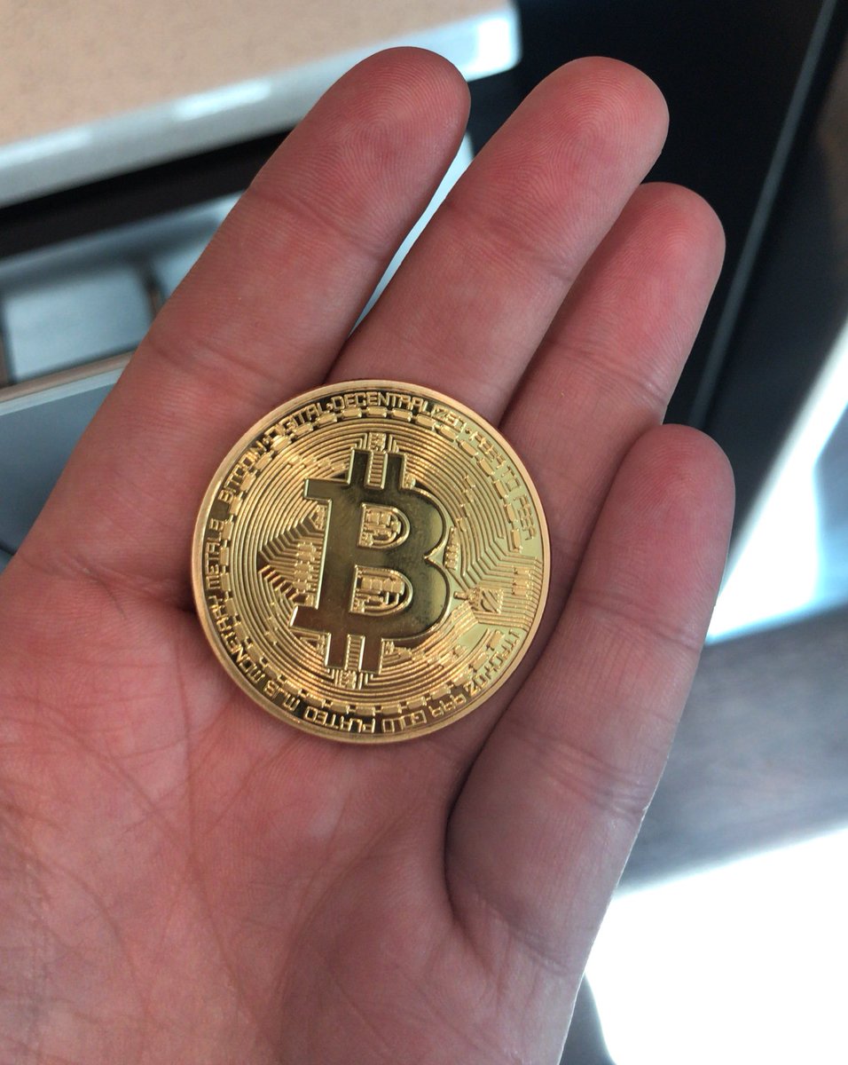 piques15's tweet photo. Giving away 1 Bitcoin. RT for a chance win 🤙🏻 https://t.co/bTdqz2mTkT