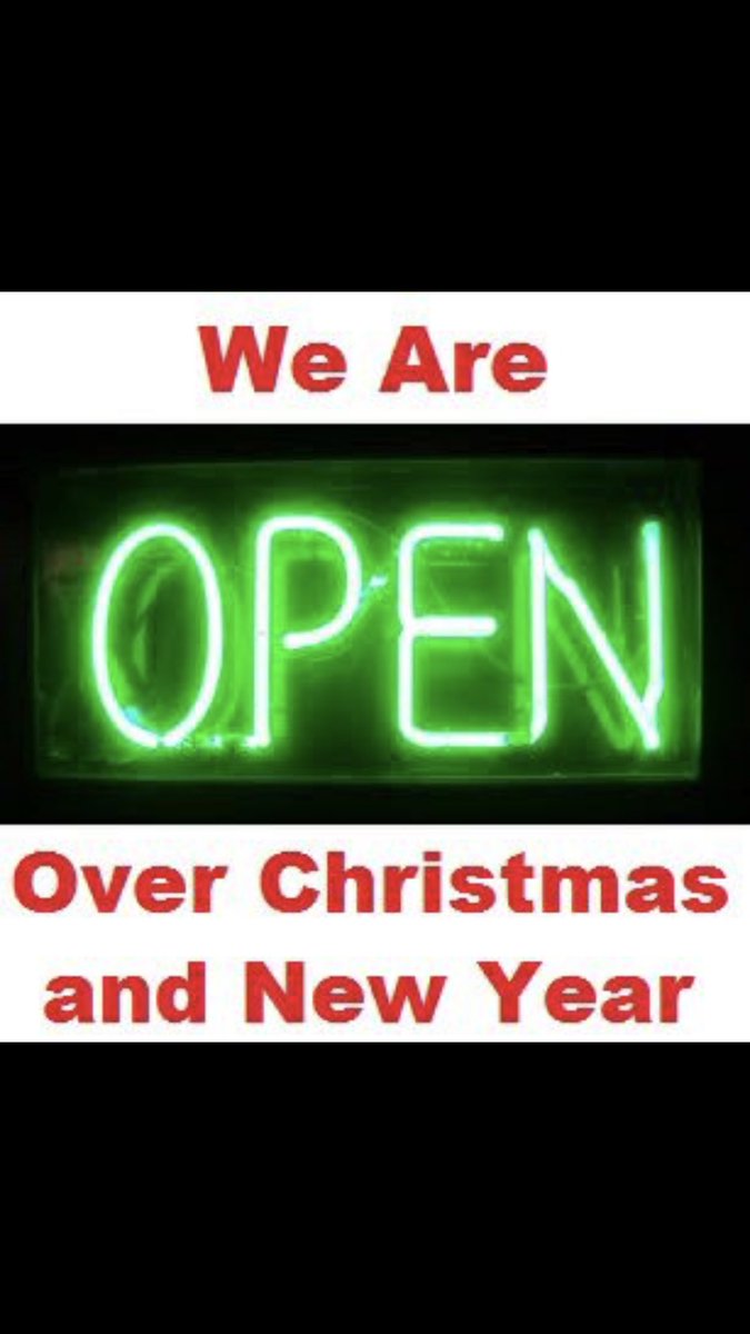 JReganSecurity's tweet photo. Happy Christmas everyone from @JReganSecurity #bigofficechelfie https://t.co/D0fDYnzlfM