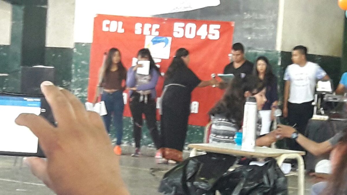 #MuestraAnualLaEscuelaSaleDelAula2017. La Merced, Cerrillos.
#TallerDeTeatro
#ColegioSecundarioAmericaLatina
<a href="/aniberruezo/">analia berruezo</a> <a href="/fguillesaavedra/">GUILLERMO SAAVEDRA</a> <a href="/patriciapinasco/">Patricia Pinasco</a> @YanilMarisol <a href="/AlancayDel/">CAROLINA ALANCAY</a> <a href="/150Ccarlin/">Carlos Carrazana</a> <a href="/ricardinius/">Ricardo Saavedra</a> <a href="/maclopezmorillo/">Macarena López Morillo</a> <a href="/HERMOSALUI/">LUISA FERNANDA</a>