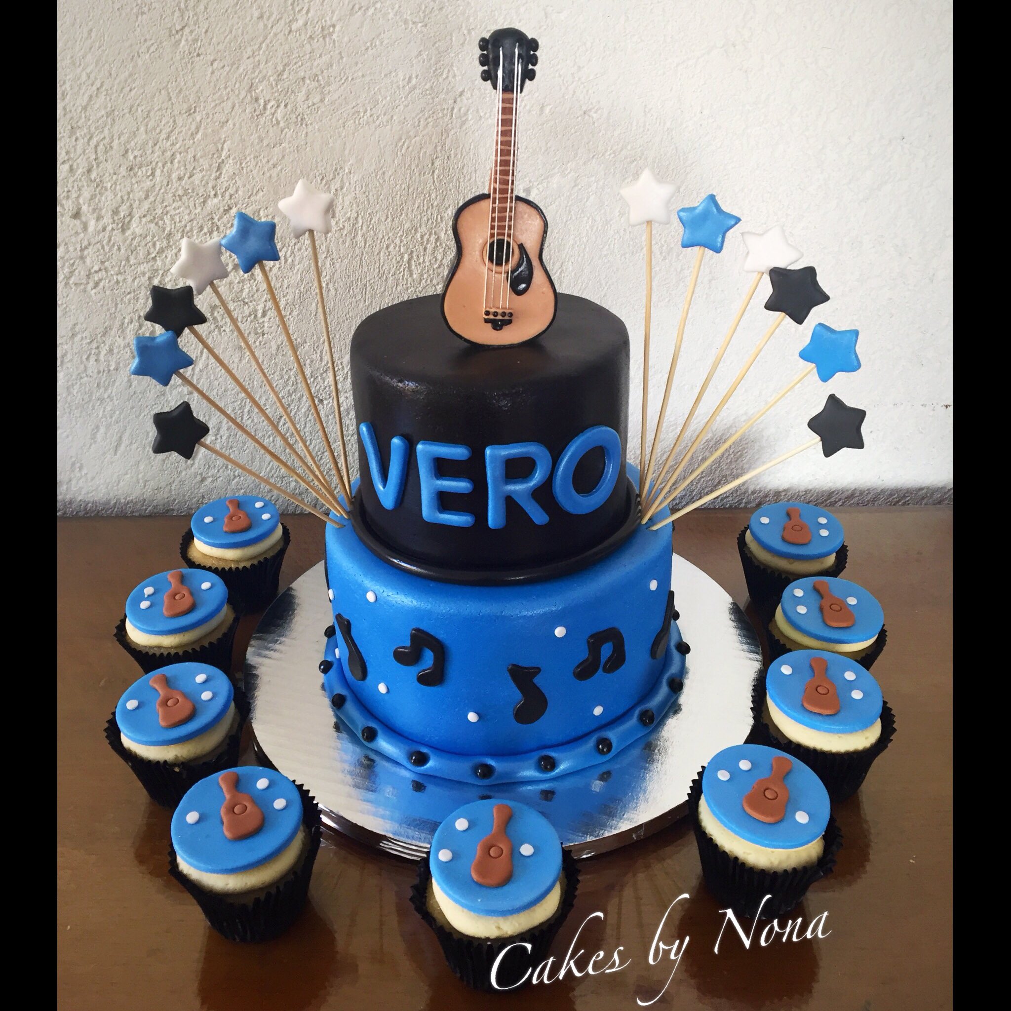 Guitar Theme Cake | Guitar Themed Birthday Cake for friend