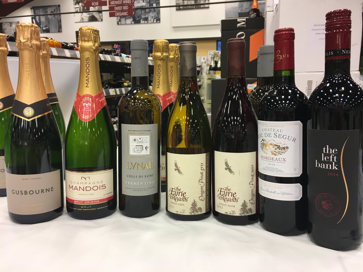 FineVinesWine's tweet photo. TGIF! We’re celebrating with this gorgeous line up of Old &amp; New World wines @BinnysBev Lincolnwood! 
#oenophile #DrinkGoodGrapes 🍷
#BritishVSFrenchBubbles 🥂🍾 
#chicagoWine https://t.co/PGuISa1BPQ