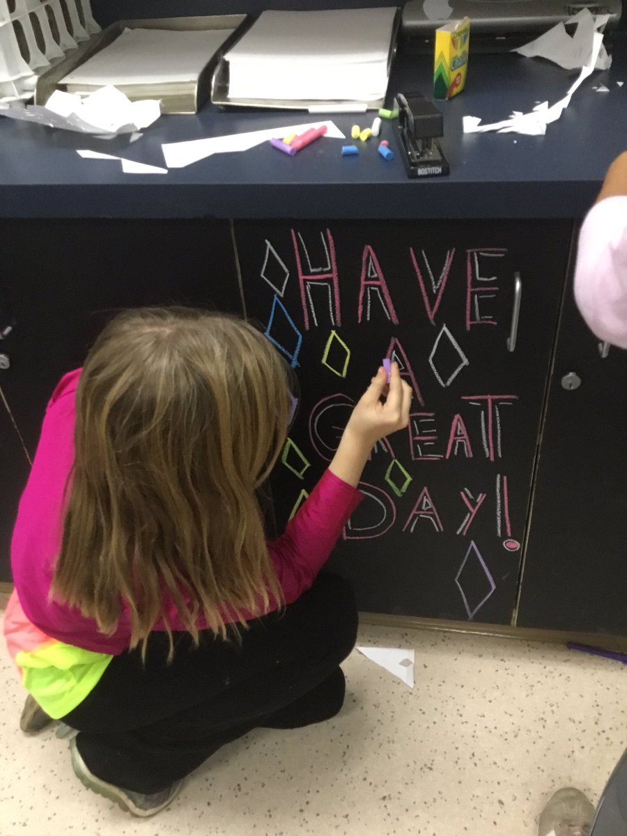 SusieHopperED's tweet photo. Origami, chalk art & coding all part of an innovative #FridayExperience #dmusd #delmarheights https://t.co/H8u6LQxiTd