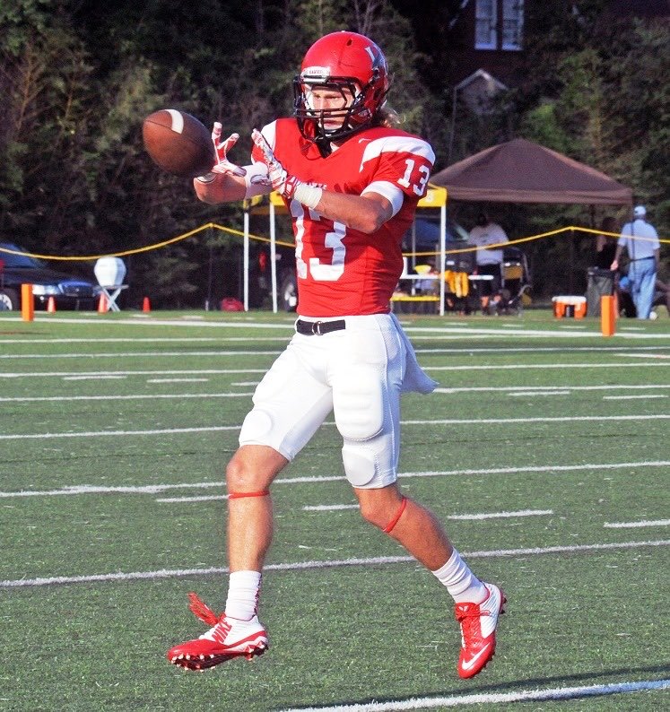 jdmclean10's tweet photo. All the Glory to God, blessed to receive my 1st offer from Huntingdon College 🦅  @HawksFootball https://t.co/26o2U5wqAi