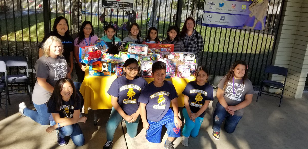 rwolf1221's tweet photo. Student council collected toys for kids living in motels around Orange County. Their efforts are going to help make many kids have a Merry Christmas #WCWildcatPride @Heidif2117 @kimberly_bergen #servicetoourcommunity https://t.co/o9wSbXoq13