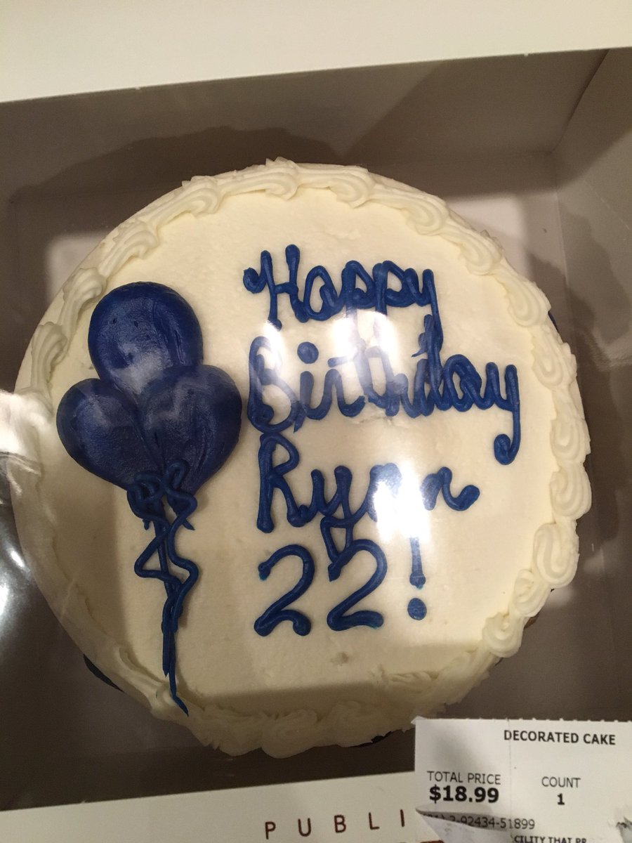 SamuryeBlack's tweet photo. @kinky_horror My birthday cake!😋 #Timetogetfat https://t.co/cFUPX9OAR3