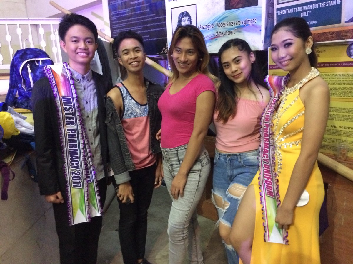 ariannerafavi08's tweet photo. Congratulation to the both of you 😍 You did well guys @Kristaltavas @dyeyefdyi
#PharmaGwapo
#PharmaGanda
#Pharma3-A @GeorgeousLove https://t.co/wXVzuNUwnv