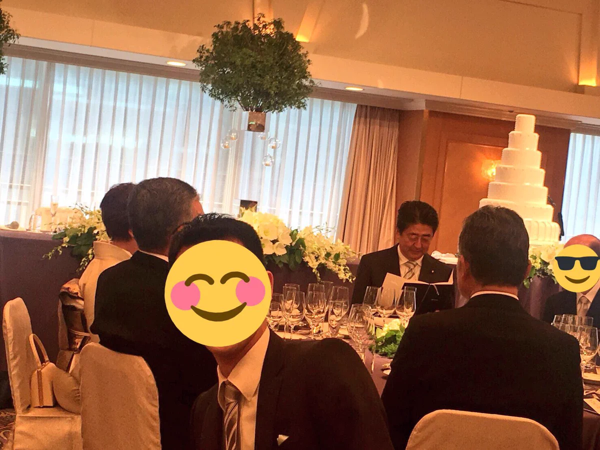 中高同期の結婚式、披露宴に？とんでもない人が出席してるｗｗｗ