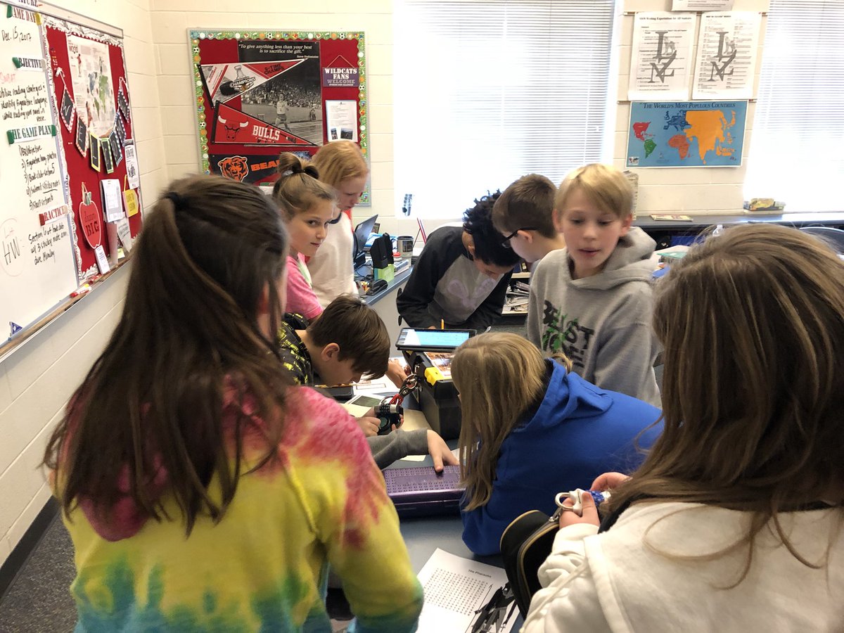 lmcmahon16's tweet photo. Breakout in progress 🤔 #ancientegypt #thesekidsrockedit https://t.co/Ymgt3cH1Oi