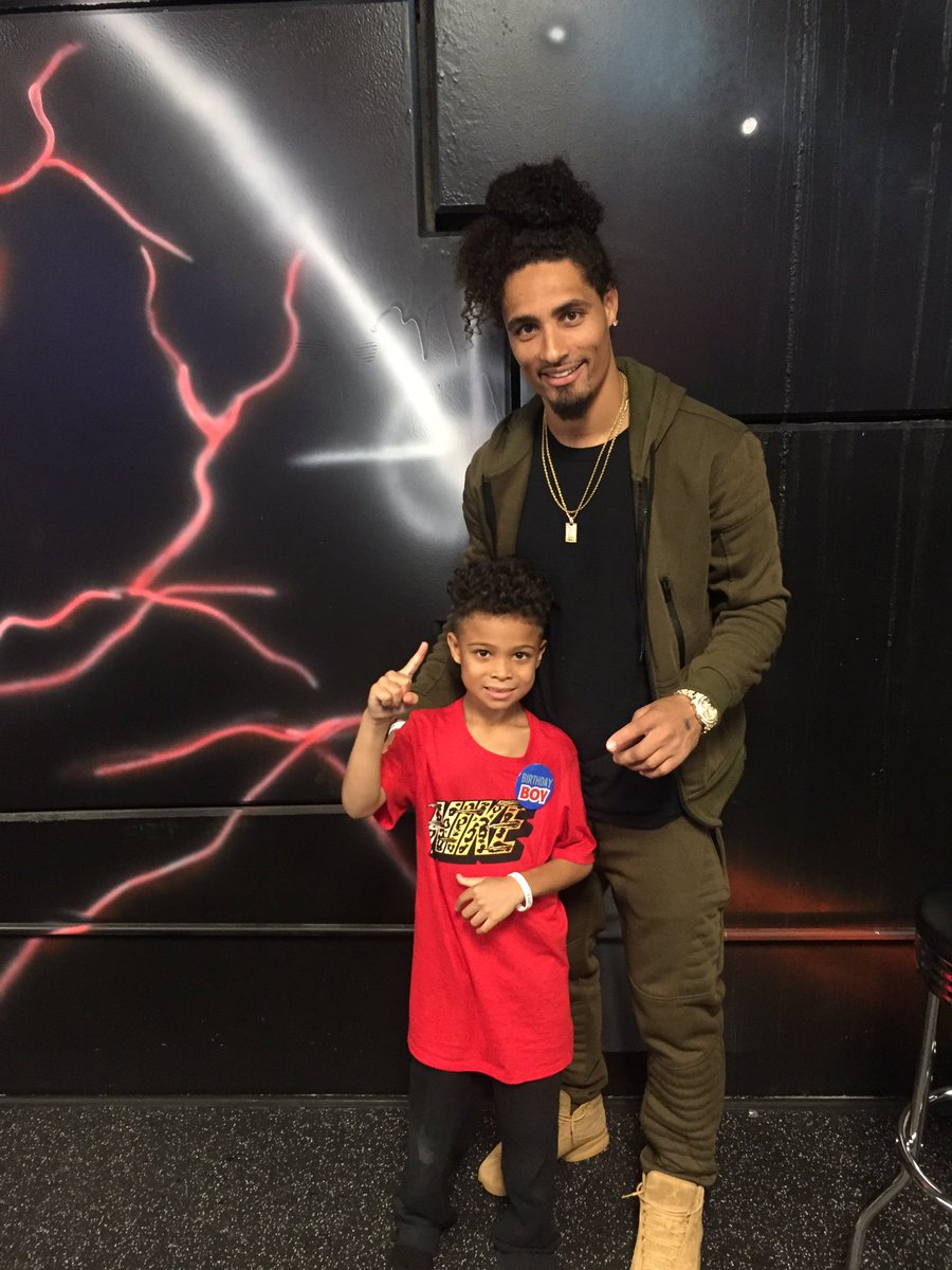 Happy birthday to my son lil Trey!!
We had a great time tonight! #Blessed
#TheGreat8 #WolfePack #TnT