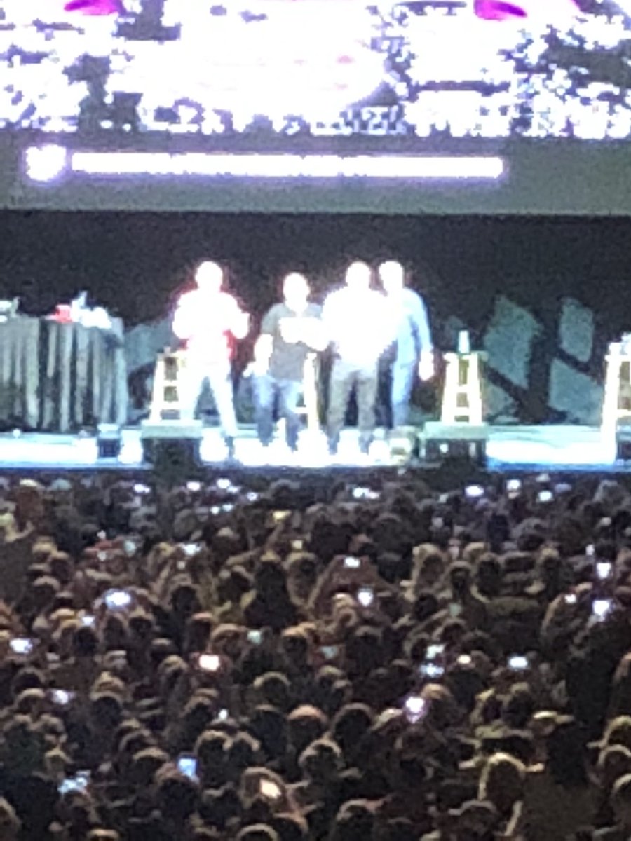 So fun with my girls <a href="/jamessmurray/">Murr</a> <a href="/BQQuinn/">Brian Quinn</a>  <a href="/SalVulcano/">Sal Vulcano</a> <a href="/Joe_Gatto/">Joe Gatto</a>