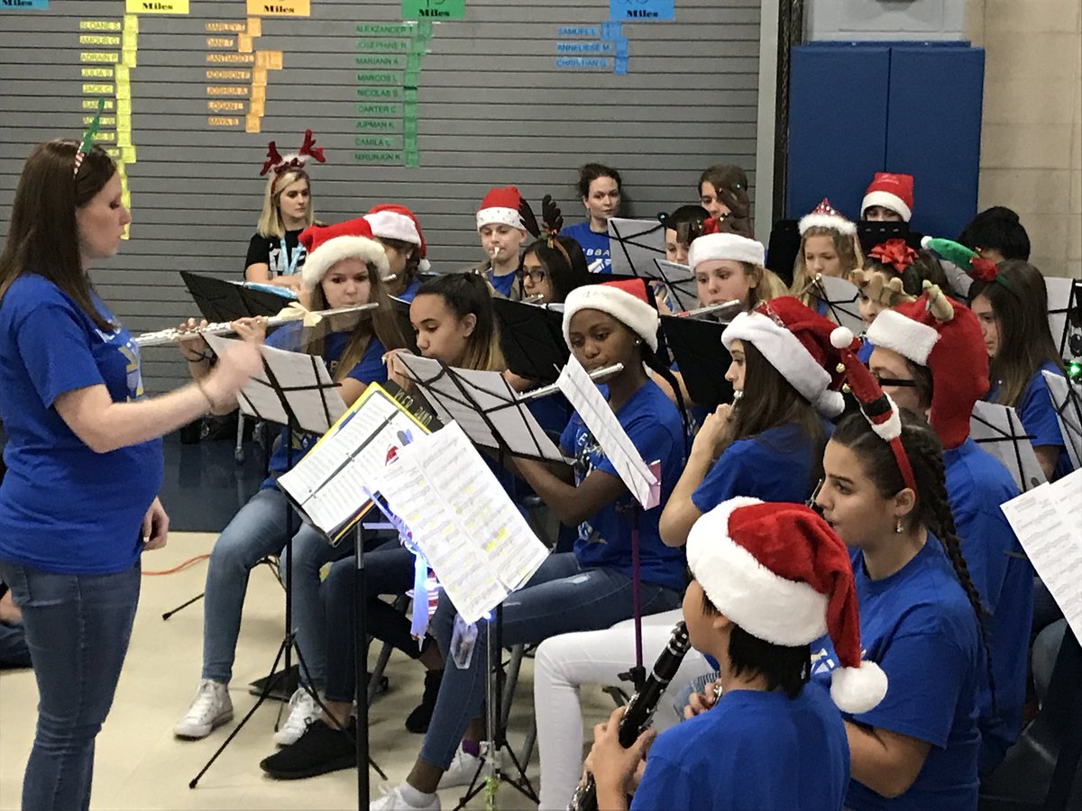 Fantastic time spreading holiday cheer at <a href="/KrahnKISD/">Krahn Elementary</a> <a href="/BrillKISD/">Brill Elementary</a> <a href="/EhrhardtKISD/">Ehrhardt Elementary</a> <a href="/MittelstadtKISD/">Mittelstadt Elem.</a> ! <a href="/KleinISD/">Klein ISD</a> <a href="/kleinfinearts/">Klein ISD Fine Arts</a> <a href="/KlebKISD/">Kleb Intermediate</a> 🎶🎄⛄️